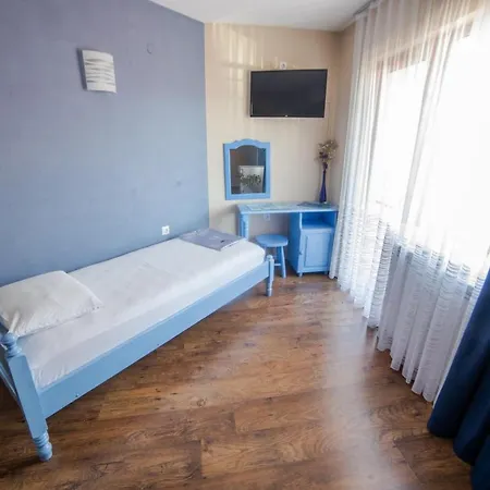 зенит Къща за гости 3*