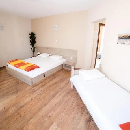 Guest house Zenith *
