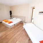 بيت ضيافة Zenith 4*