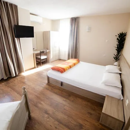 Zenith Vendégház *