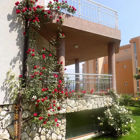 Konukevi Zenith 4*